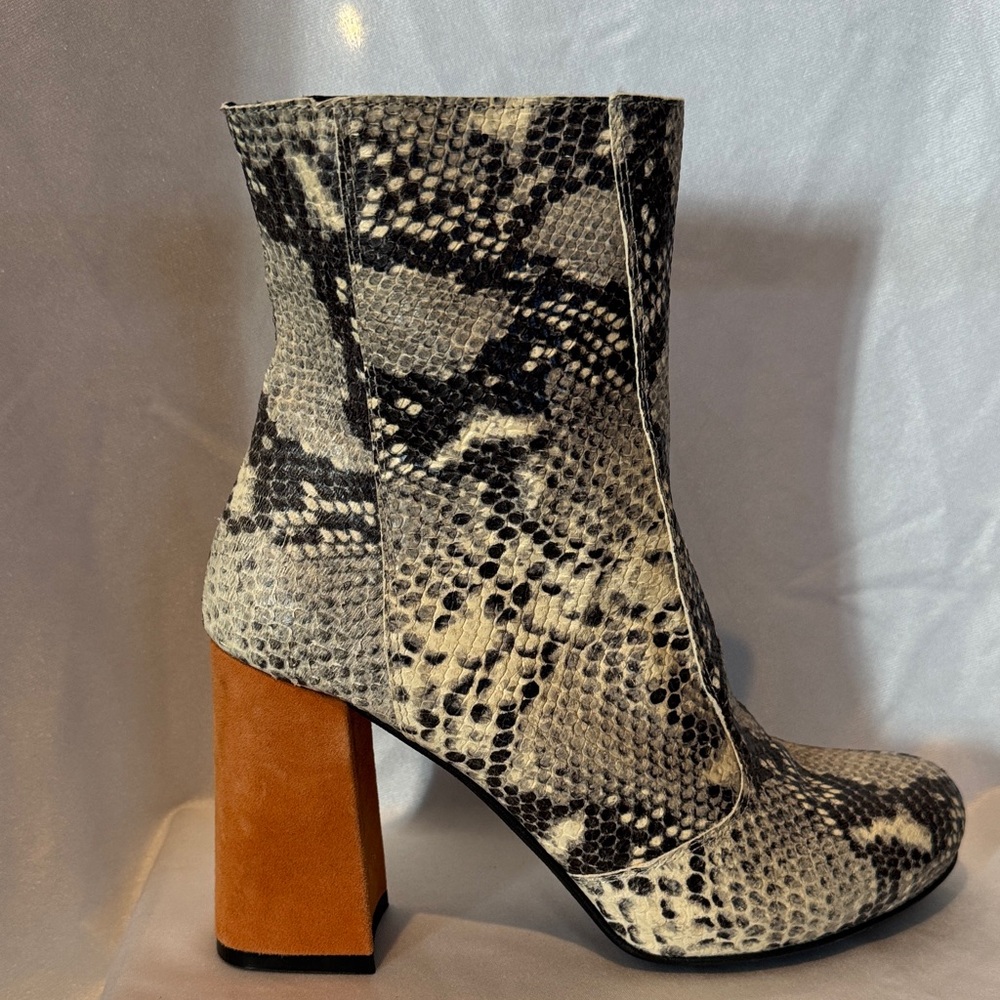 Shellys London Snakeskin Block Heeled Boots with Orange Accents Size 8.5
